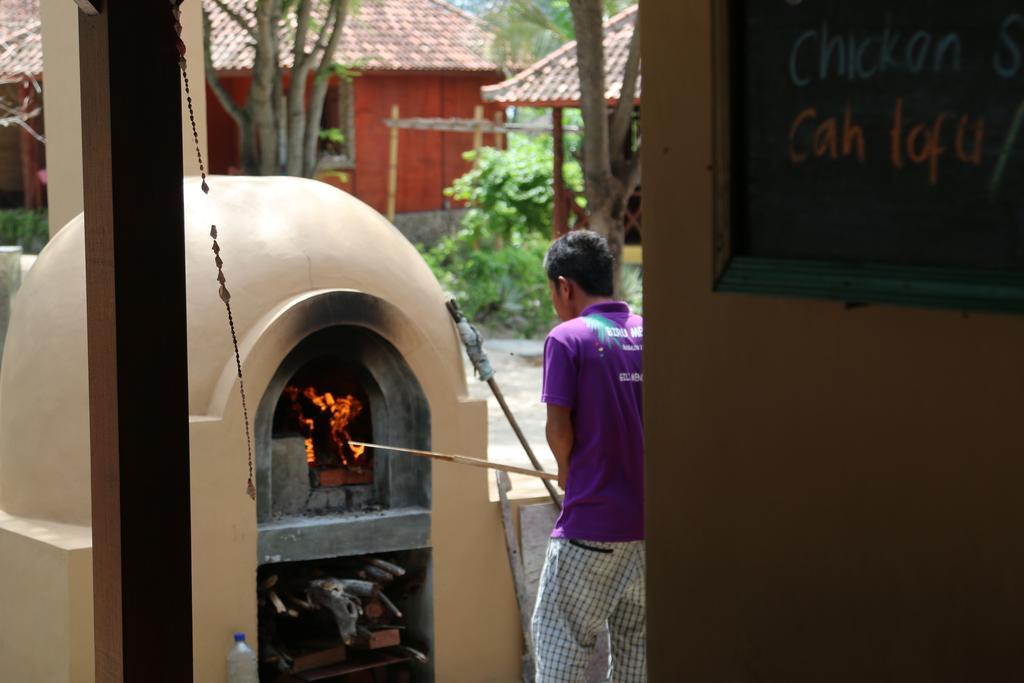 Biru Meno Beach Bungalows Gili Meno Eksteriør billede