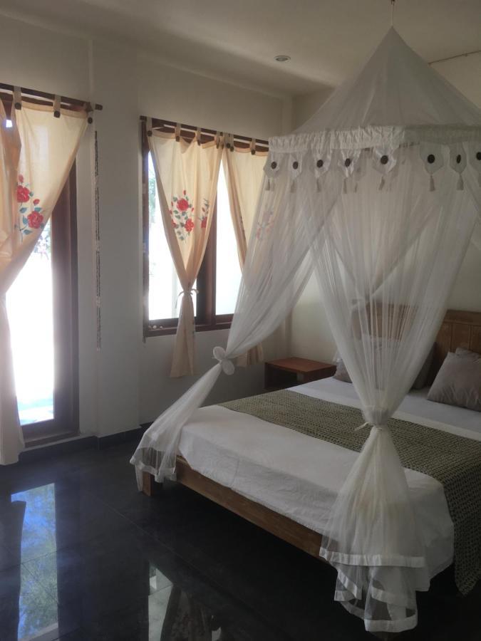 Biru Meno Beach Bungalows Gili Meno Eksteriør billede